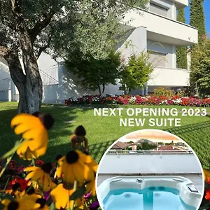  Apartment Giardino Segreto